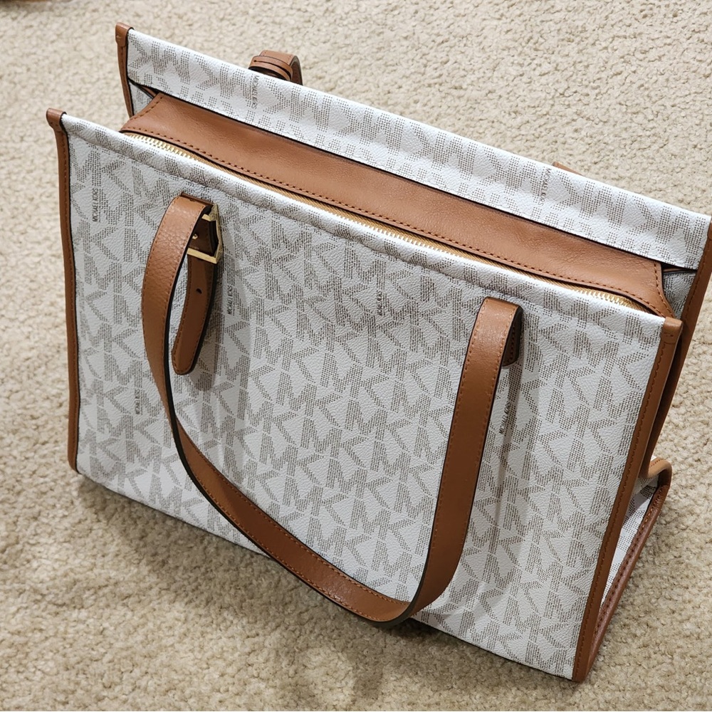 Stylish Brown and White Tote Bag - Michael Kors